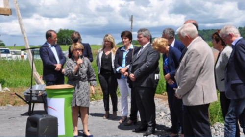 Pose de la première Pierre du Foyer de vie de Louradou